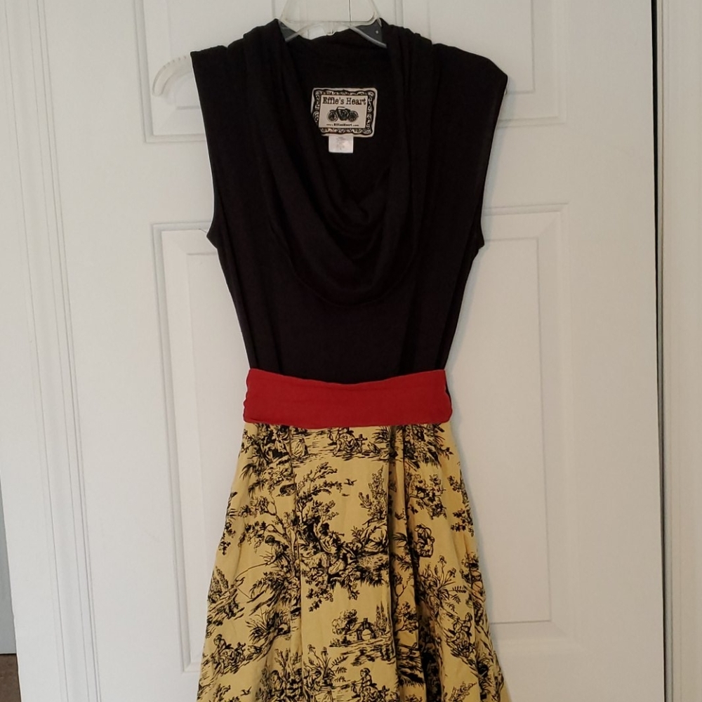 Sleeve less dress